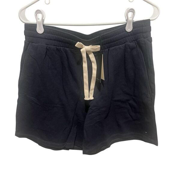 NWT Monrow gym shorts in vintage black size medium with adjustable waist band - Picture 1 of 12